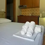 شقة Dn *