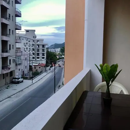Dn דירה *